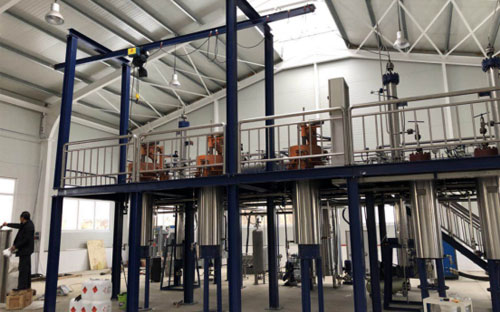 Supercritical extraction equipment